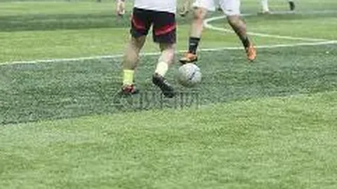 A股开盘观察：三大股指上行，创业板涨1.79%，证券及AI硬件领涨，黄金、油气、煤炭小幅低开